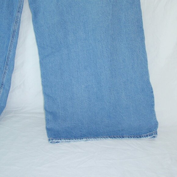American Eagle Super High Rise Ultra Wide Leg Jeans Sz 6 SHORT Blue Destructed - Picture 14 of 16